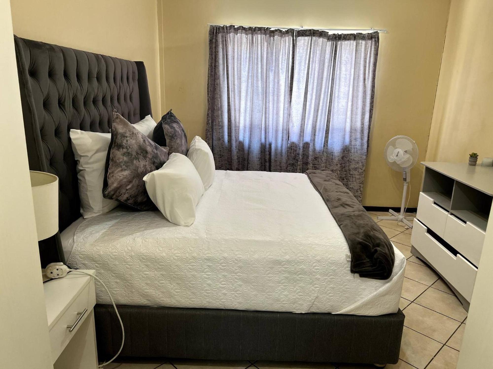 Cozy 3 Bed Duplex ,Sleeps 6 With Double Bathroom Midrand Exterior photo