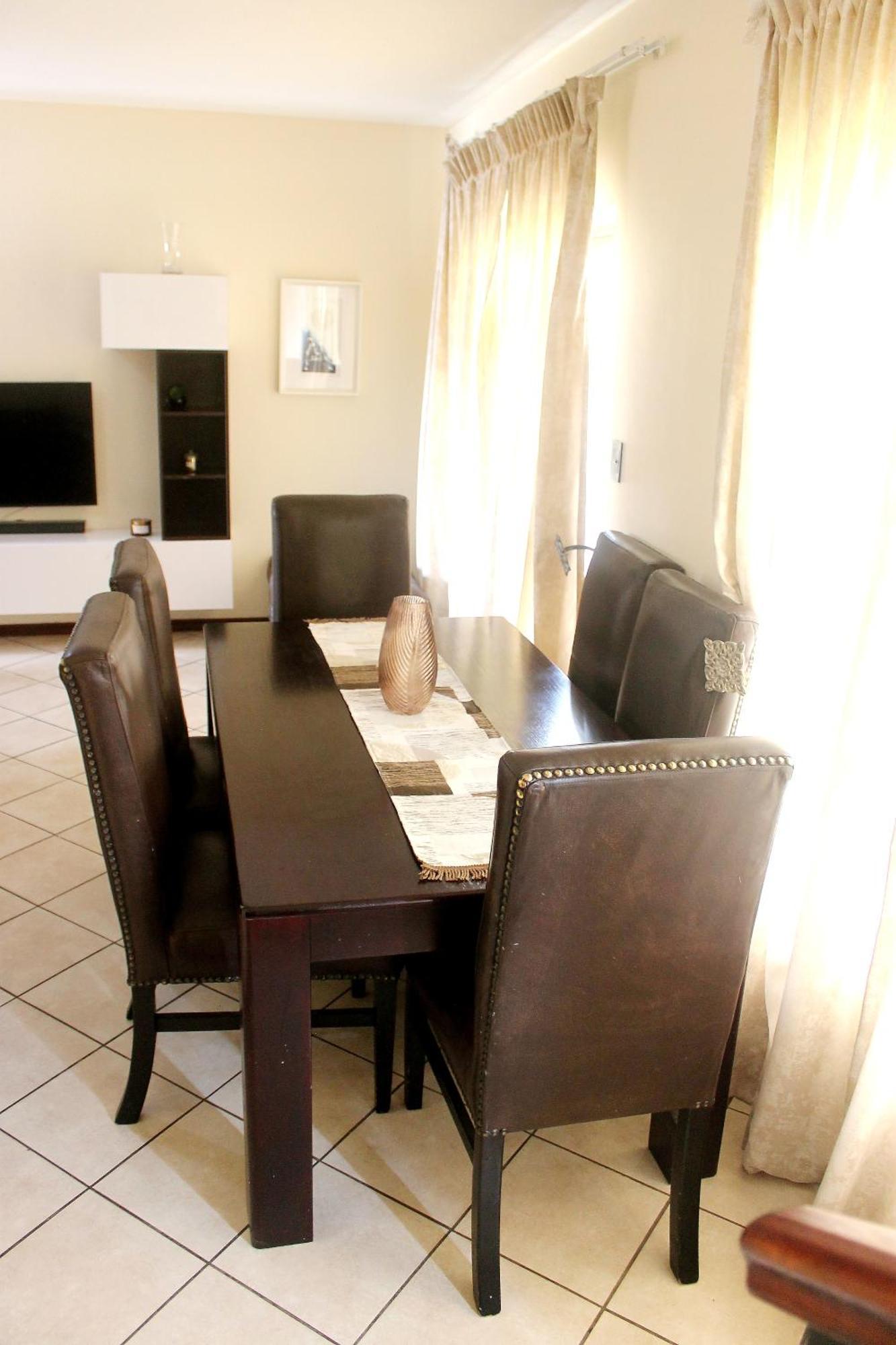 Cozy 3 Bed Duplex ,Sleeps 6 With Double Bathroom Midrand Exterior photo